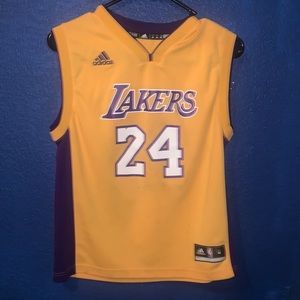 Adidas Los Angeles Lakers Kobe Bryant #24 Jersey.